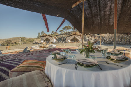 Bivouac Camp éphémère ferme désert Agafay Maroc